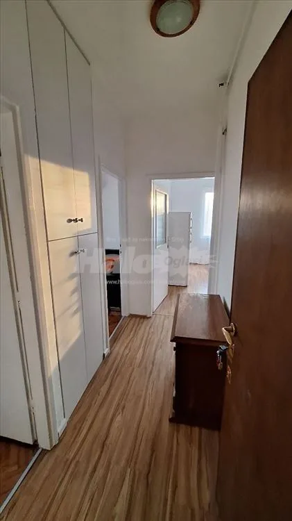 Renoviran stan u centru – 50m², odmah useljiv — 8
