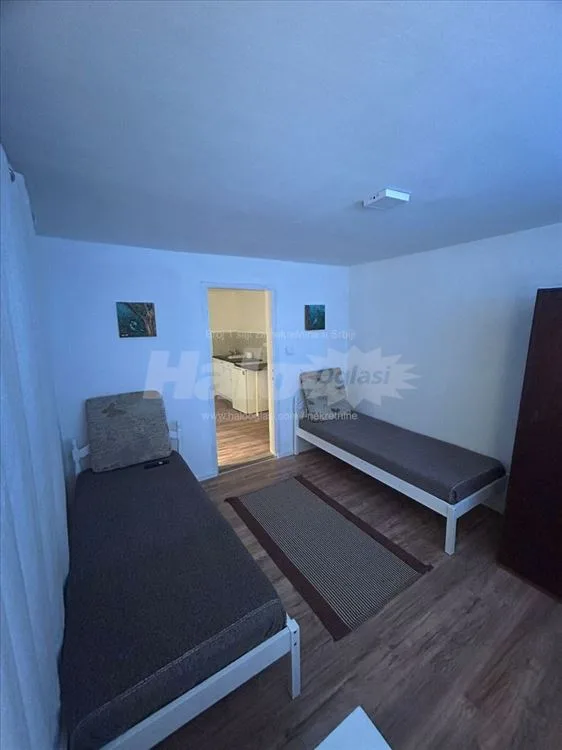 Renoviran stan u najlepšem delu Kaluđerice — 5