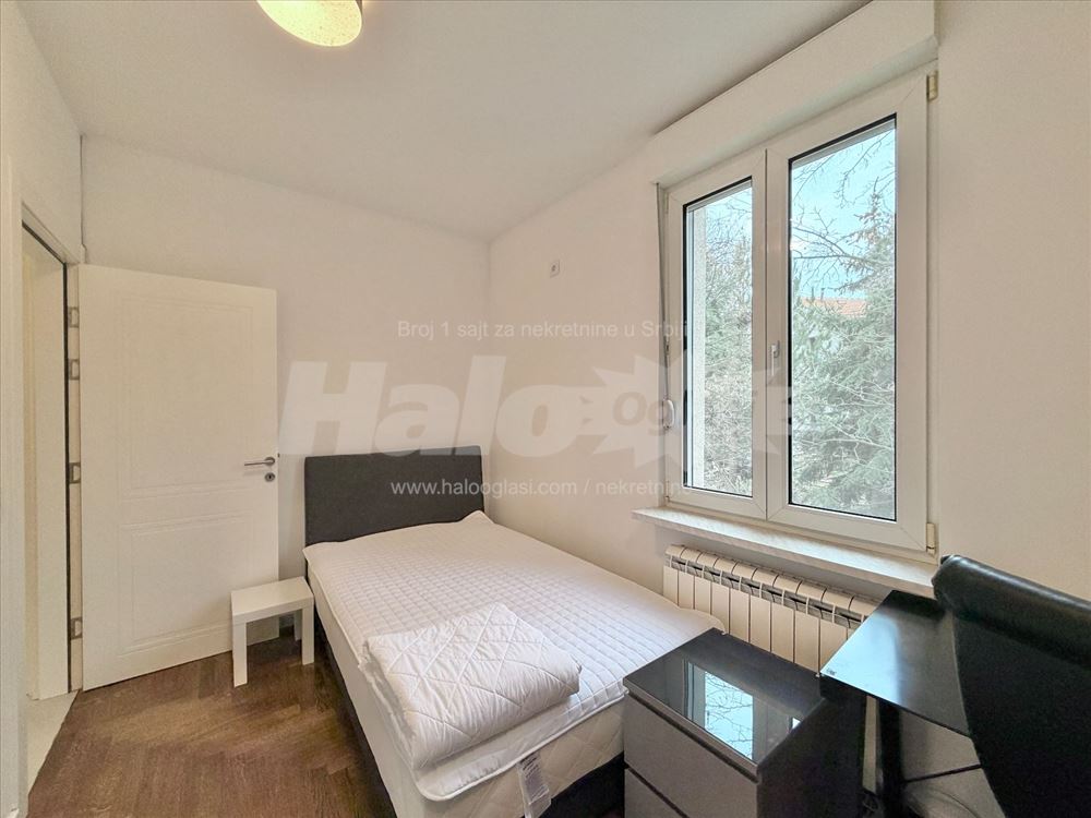 Renoviran stan u urbanom delu Senjaka — 8