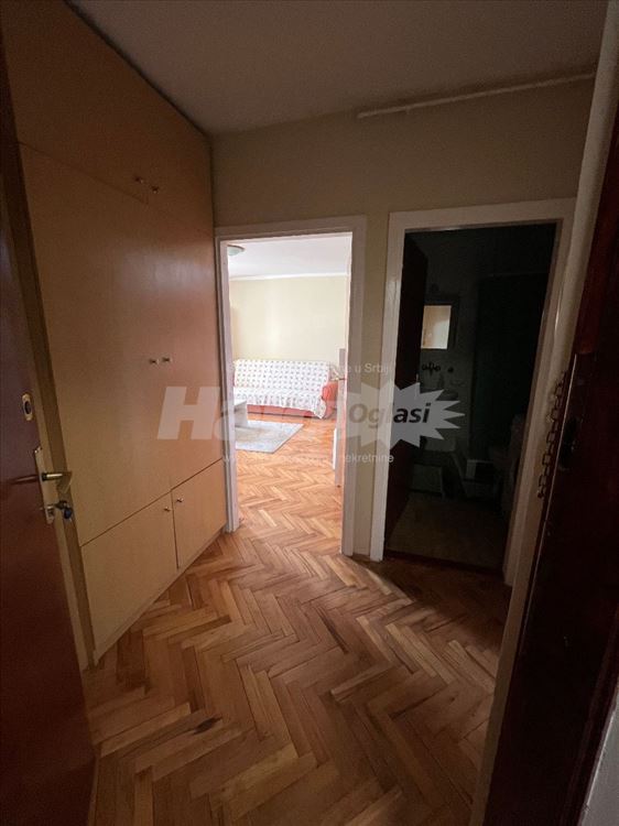 Renoviran svetao namešten 1.0 stan Čukarica — 7