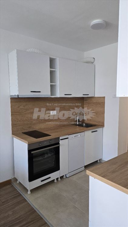 RENOVIRAN za nove stanare 1.5 Retenzija, pogled — 3