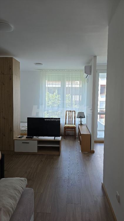 RENOVIRAN za nove stanare 1.5 Retenzija, pogled — 8