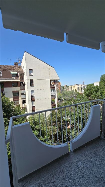 RENOVIRAN za nove stanare 1.5 Retenzija, pogled — 12