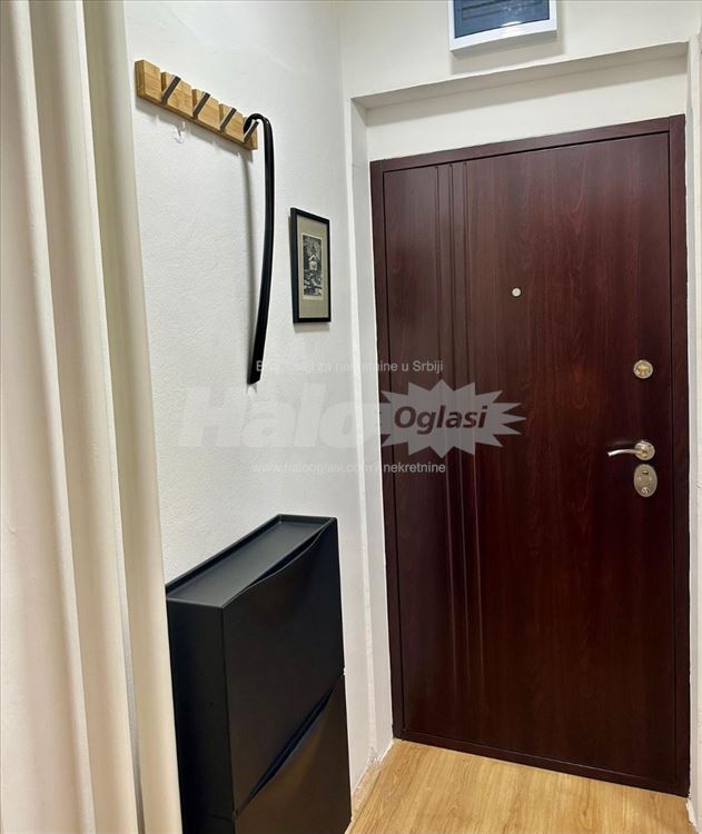 Renovirana garsonjera kod Cvetkove pijace — 2