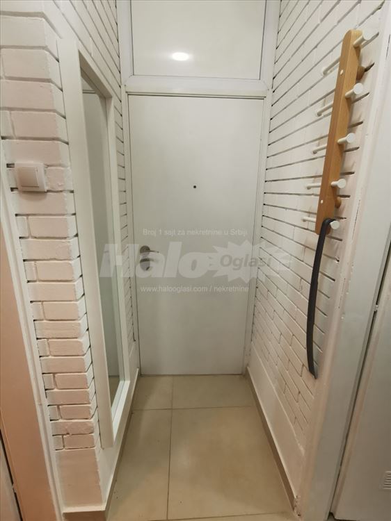 Renovirana garsonjera — 12