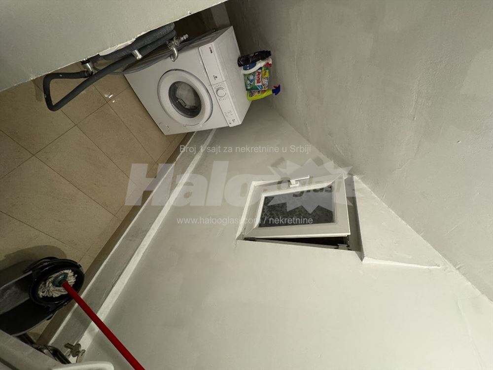 Renovirana garsonjera sa privatnim dvorištem — 5