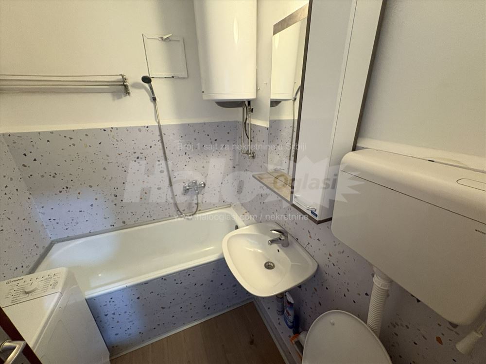 Renovirana garsonjera sa uračunatim komunalijama — 7