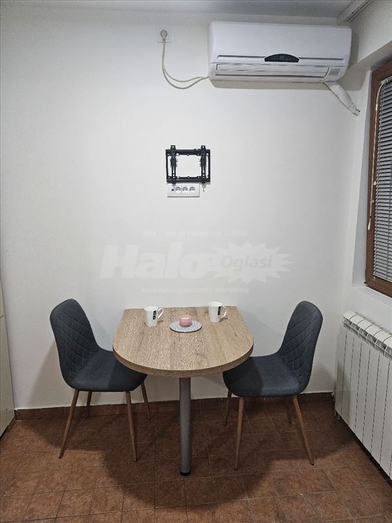 Renovirana Garsonjera Vračar Hram Svetog Save — 3