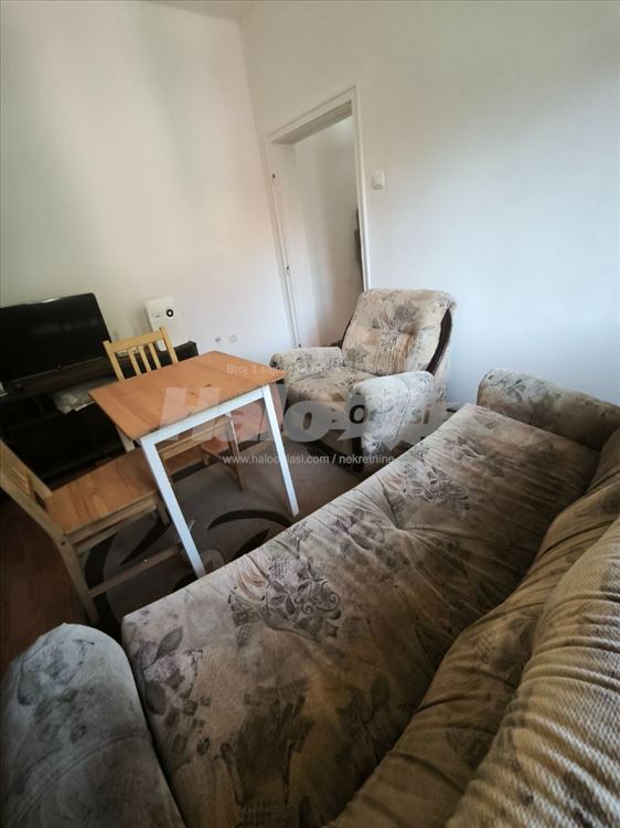 Renovirana kuća sa dvorištem u MML — 6