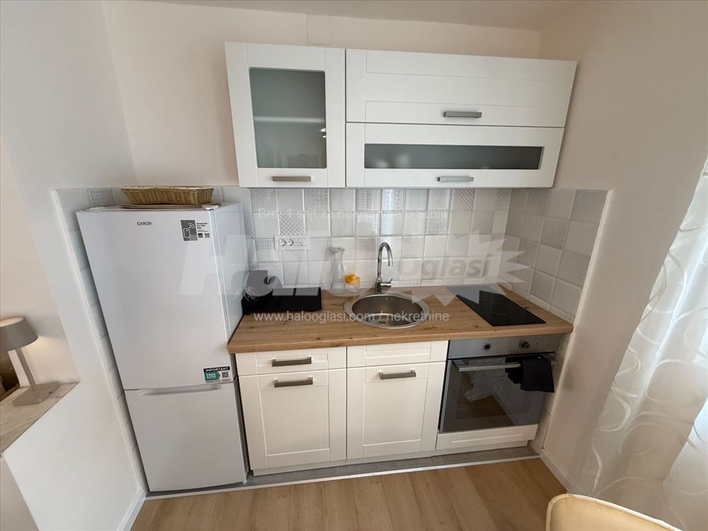 Renovirana kuća sa terasom | Zvezdara, 38 m² — 10