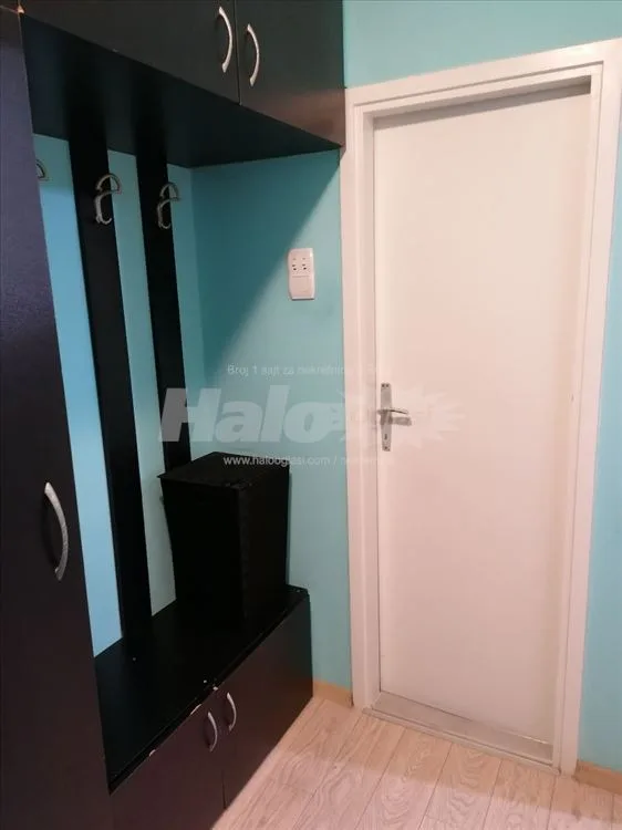 Renovirana, nameštena garsonjera — 12