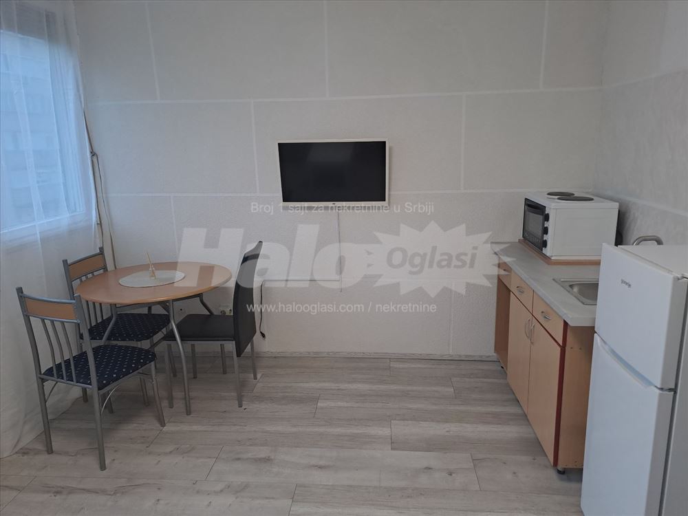 Renovirani stan, garsonje preko puta Doma zdravlja — 6