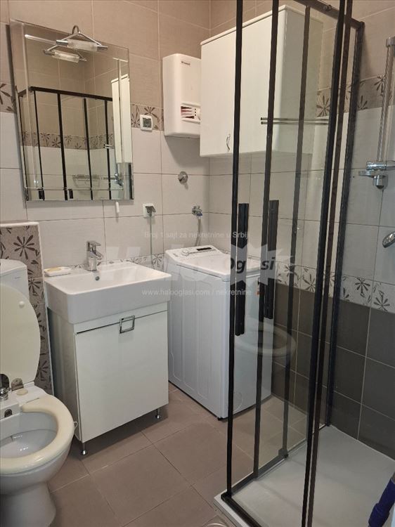 RETKO u ponudi; Gospodska Zemun, Pesacka zona — 5
