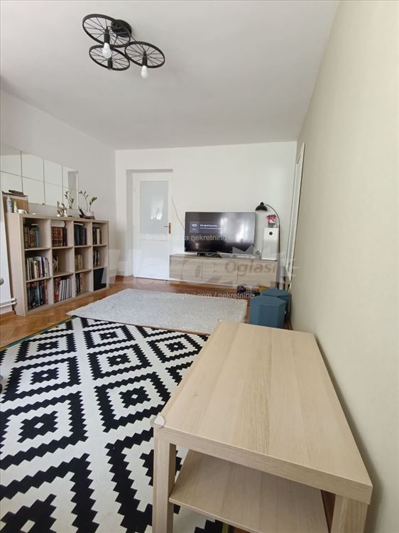 Retko u ponudi – renoviran, svetao stan 46,6m², — 5