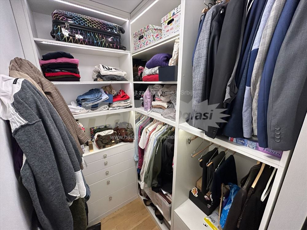 Retko|Trosoban stan sa GM Novi Dorćol|Agencije ne — 14