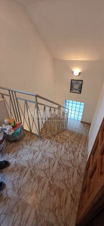 Rupcine/Bele vode trosoban stan 86m2 — 3