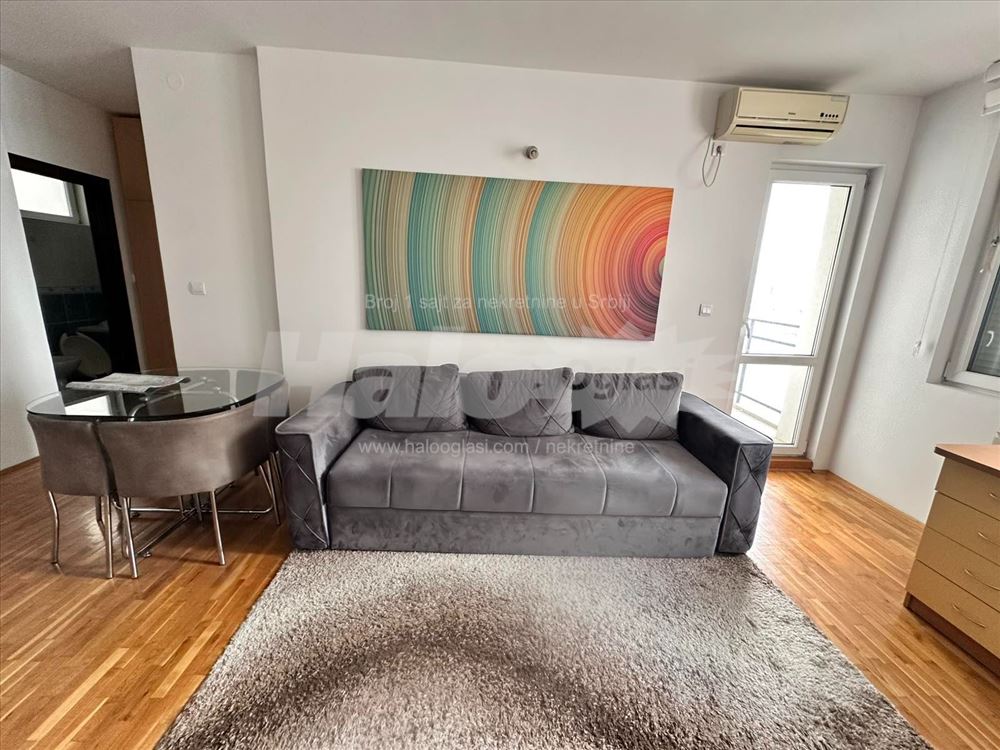 Sa garažnim mestom,  opremljen 52m2, Vojvode Stepe — 15
