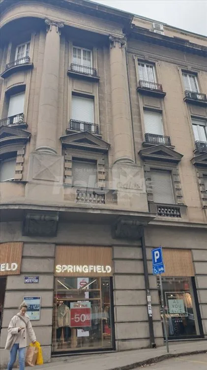 Salonac 3,5 renoviran,prazan/polunamešten kod Vuka — 2