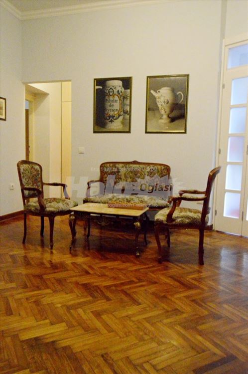 Salonac u centru grada — 11