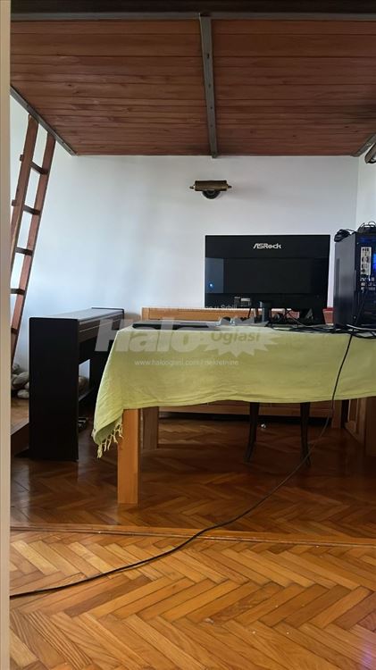 Salonac u Zemunu, 47m², 1.5 soban, 3. sprat — 5