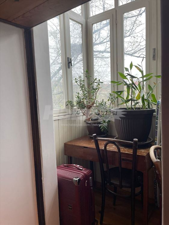 Salonac u Zemunu, 47m², 1.5 soban, 3. sprat — 13