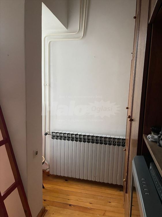 Salonac u Zemunu, 47m², 1.5 soban, 3. sprat — 15
