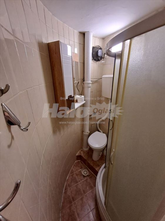Sarajevska, IV/VI sprat, TA, 24m2 — 11
