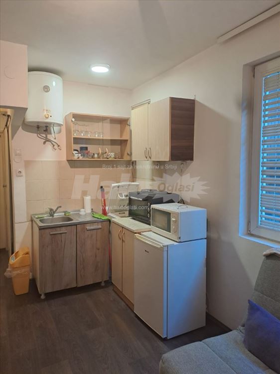 Sarajevska, IV/VI sprat, TA, 24m2 — 14