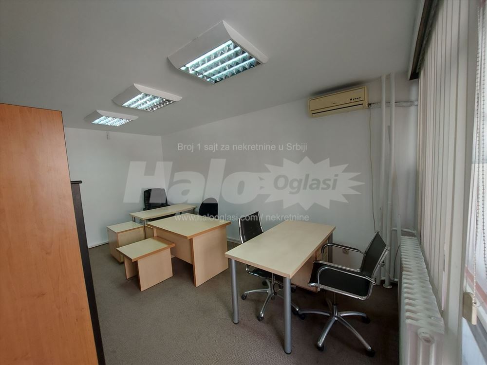 Sava Centar blok 22 52m2 stan sa garažom — 3