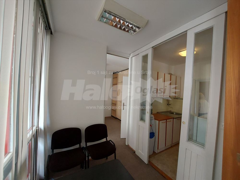 Sava Centar blok 22 52m2 stan sa garažom — 5