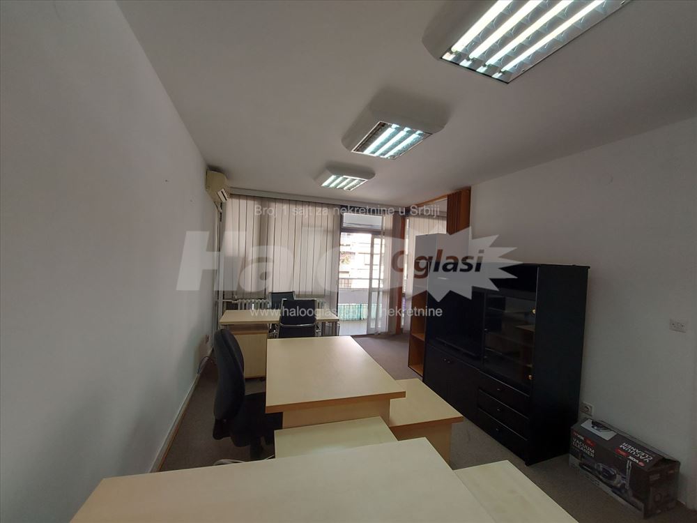 Sava Centar blok 22 52m2 stan sa garažom — 7