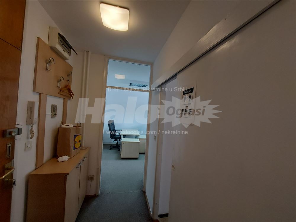 Sava Centar blok 22 52m2 stan sa garažom — 9