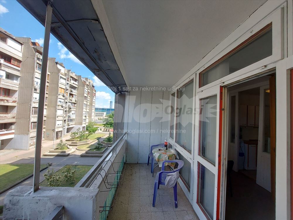 Sava Centar blok 22 52m2 stan sa garažom — 10