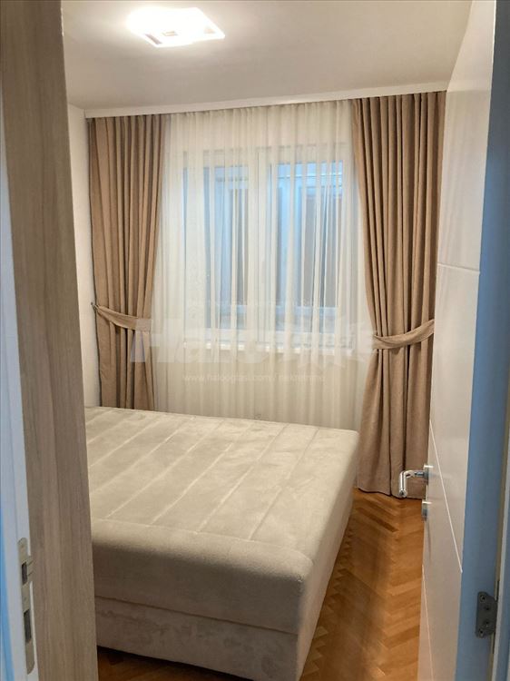 Savremeno opremljen stan sa niskim troškovima — 10