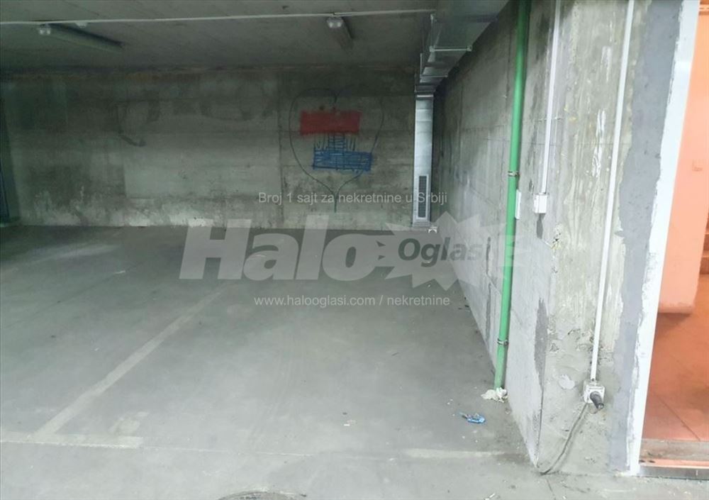 Savršeni mali stan na VRHUNSKOJ lokaciji — 9