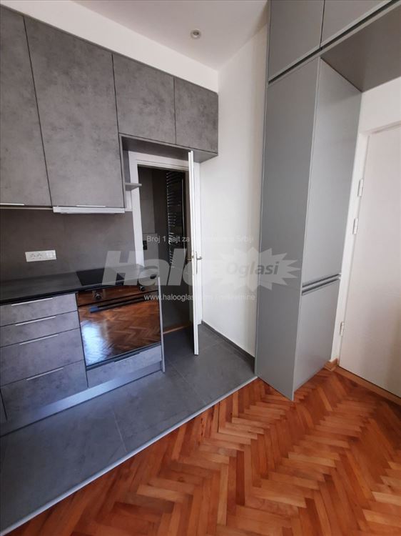SC Vračar, garsonjera — 5