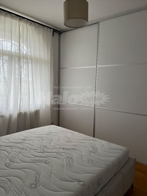 Senjak stan 135m2 sa dvorištem i parkingom — 13