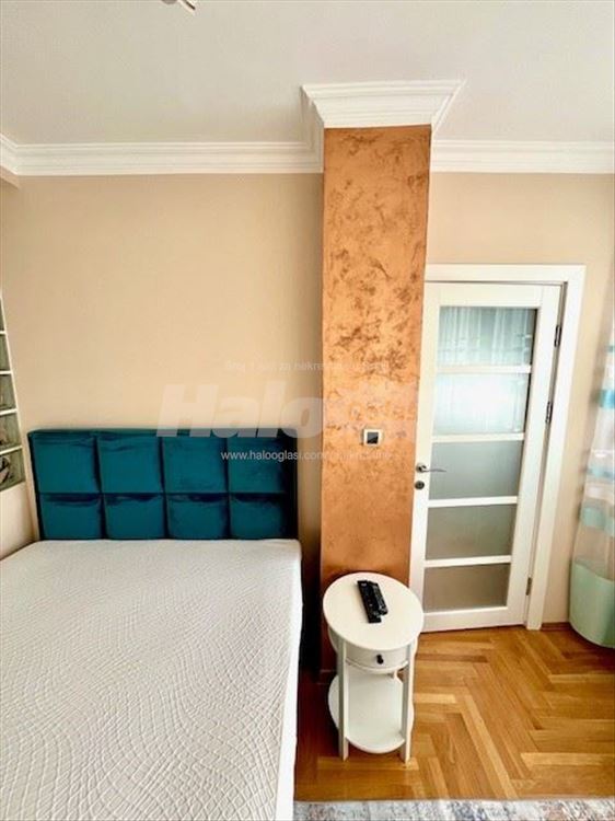 Sime Igumanova, Neimar 50m2 prvi put se izdaje — 13