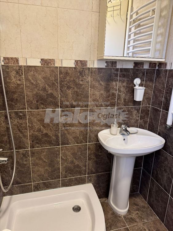 Sjajan kod Beo Shopping mall-a, 1.5 — 7