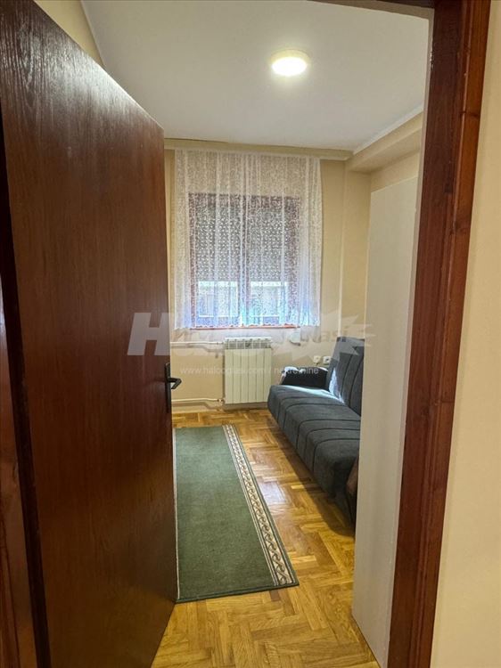 Sredjen 2,5 stan od 60 m2 , Medaković II — 6