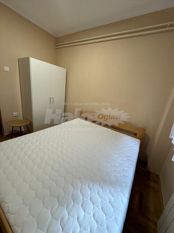 Sredjen 2,5 stan od 60 m2 , Medaković II — 9