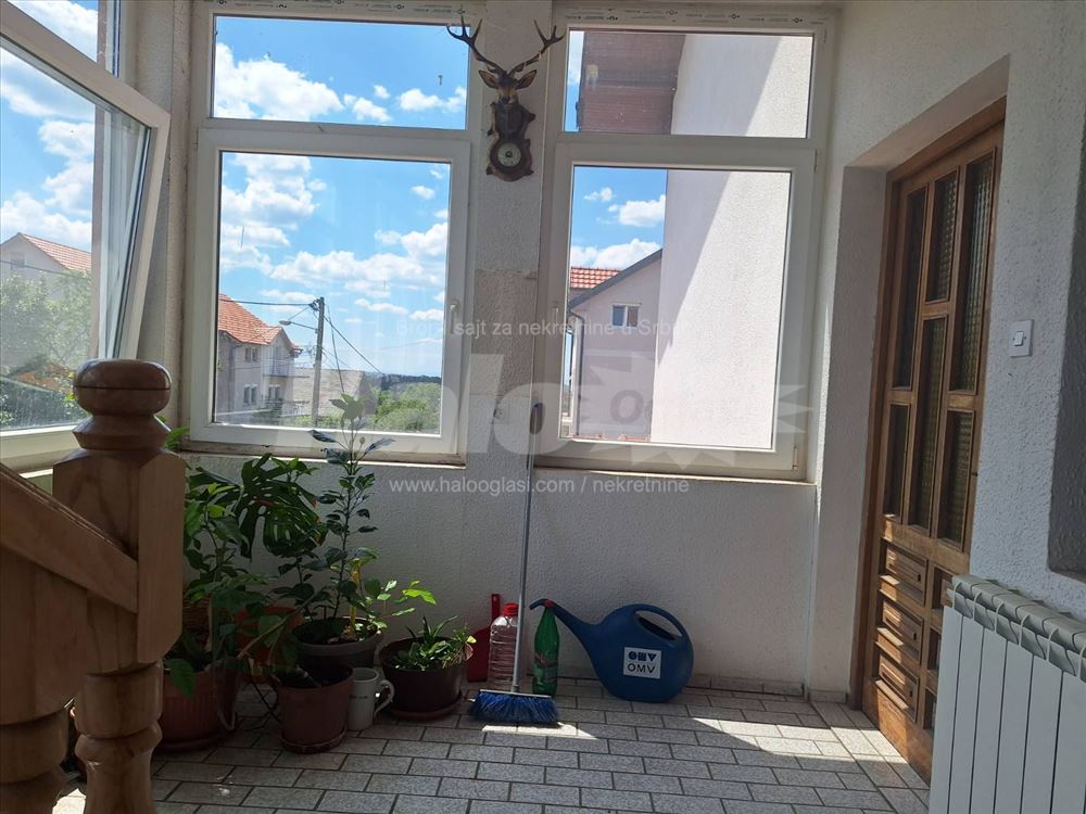 Sremčica, stan u kući, 130m2 — 2