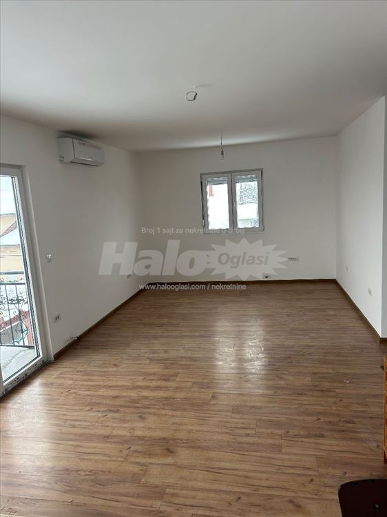 Stambeno-poslovni prostor — 2