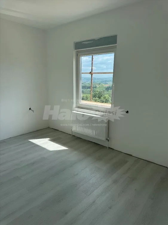 Stan 105m2 sa lepim pogledom sa 2-3 ara placa — 2