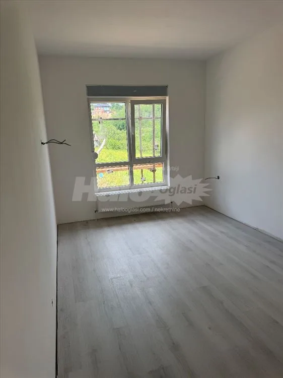 Stan 105m2 sa lepim pogledom sa 2-3 ara placa — 3