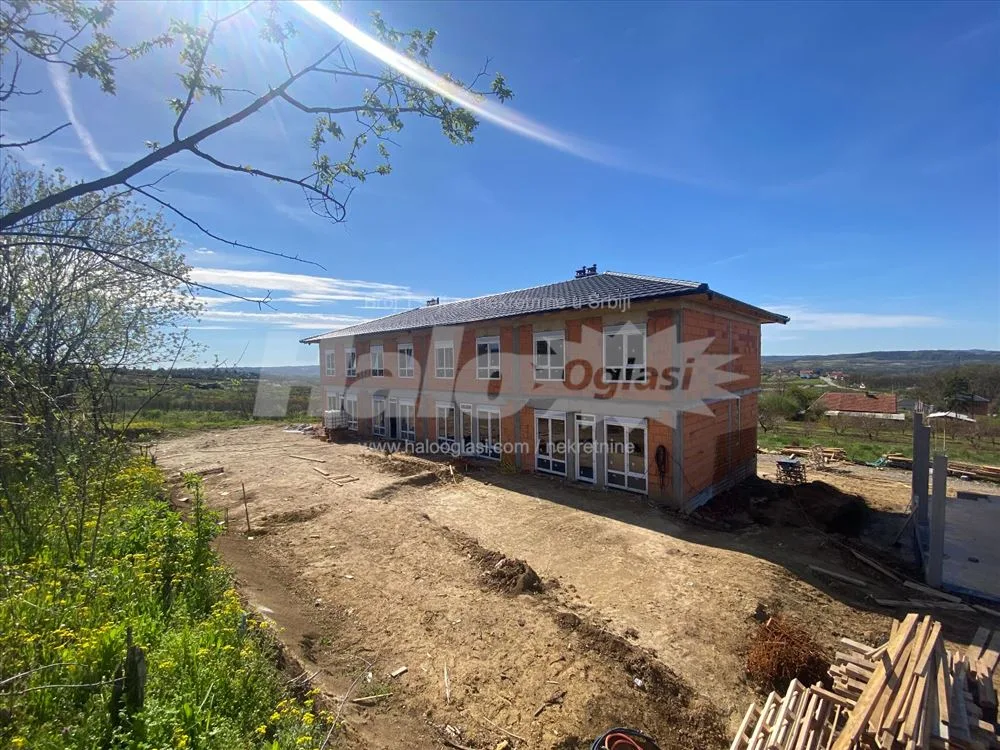 Stan 105m2 sa lepim pogledom sa 2-3 ara placa — 6