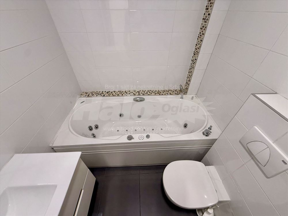 Zemun Centar - Beograd - Drvo/Alu - Novogradnja — 13