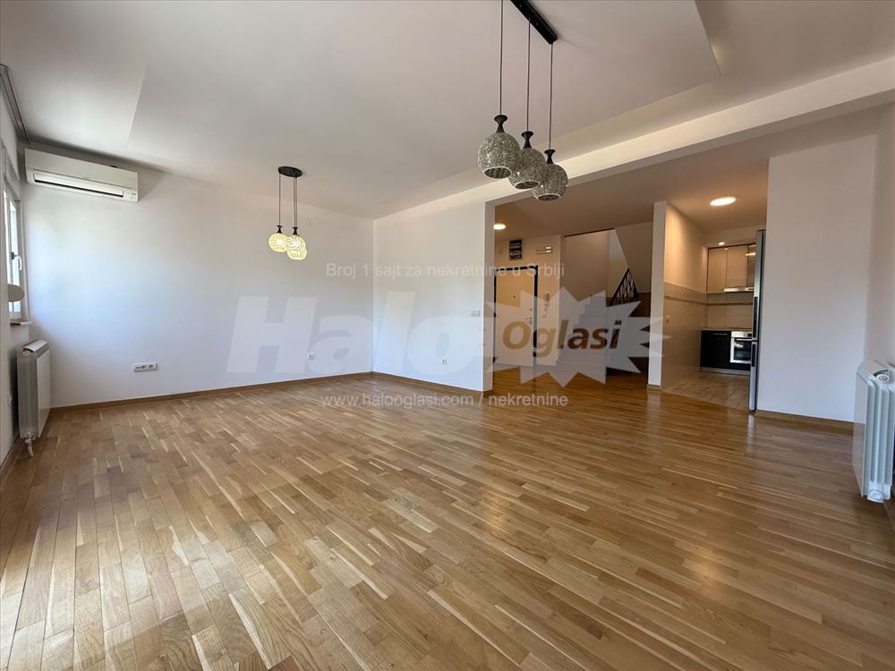 Stan 144m2 - Zemun - Laze Jovanovic Porcija - NOV — 2