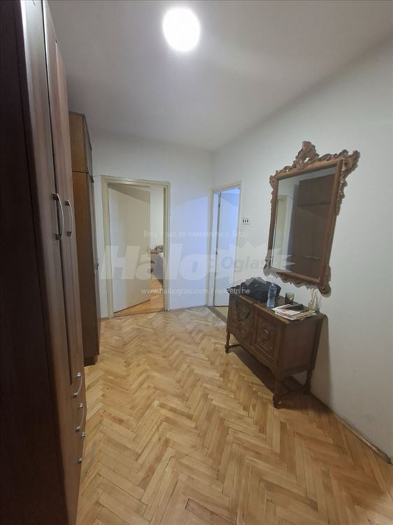 Stan 2.0, Hotel Jugoslavija, namesten — 6