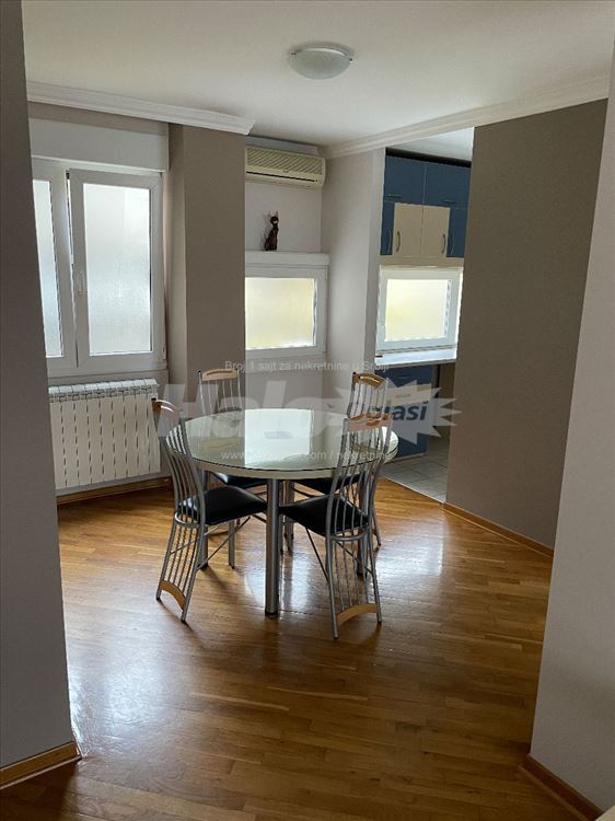Stan 23. blok sa garažom — 6